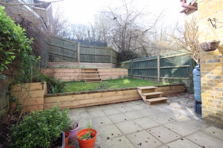 Images for Brindles Field, Tonbridge