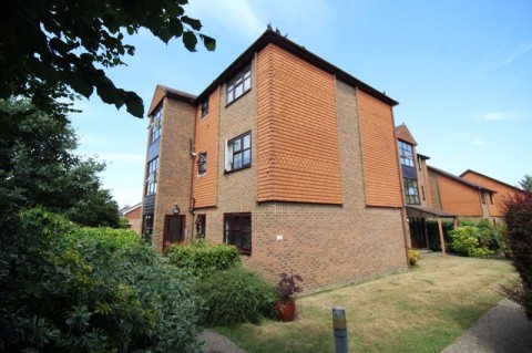View Full Details for Springwell Road, Tonbridge