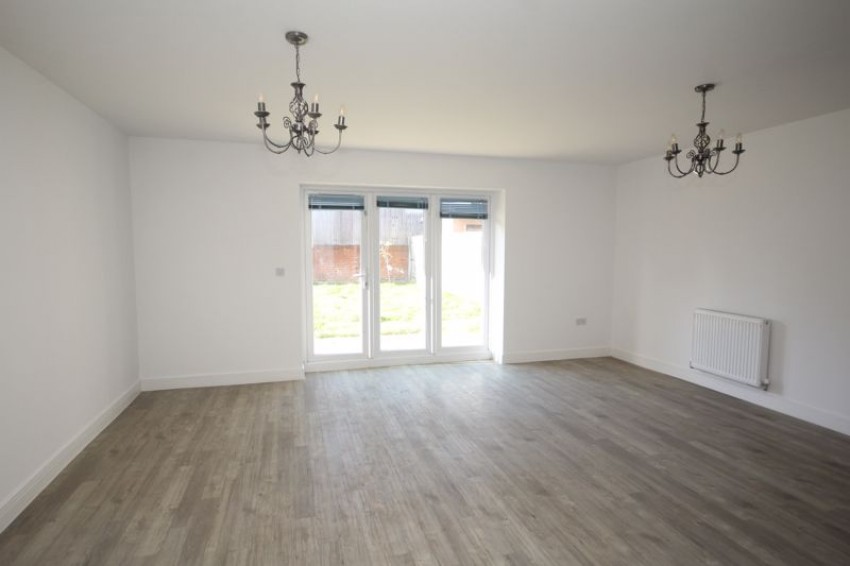 Images for Valle Gardens, LEIGH