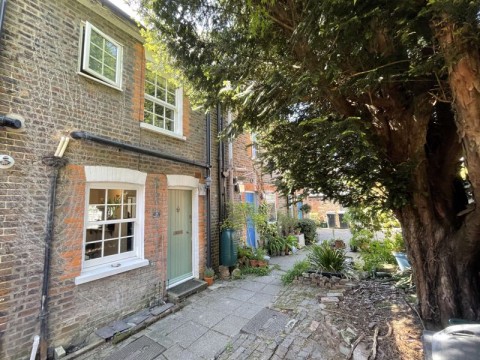 View Full Details for High Street, Hadlow
