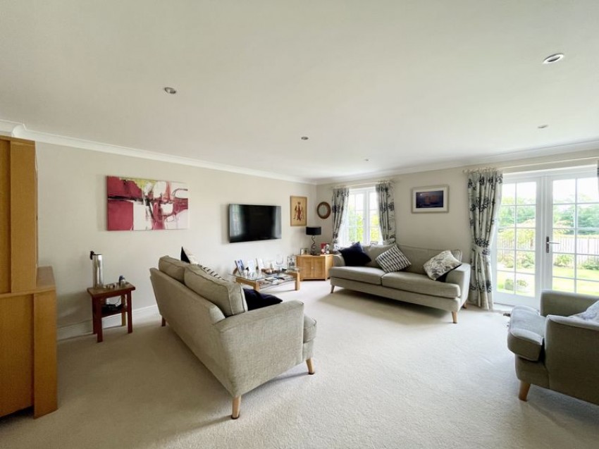 Images for Webbs Orchard, Tonbridge
