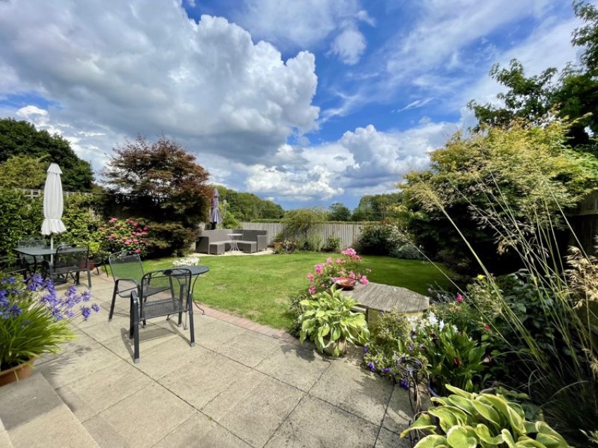 Images for Webbs Orchard, Tonbridge