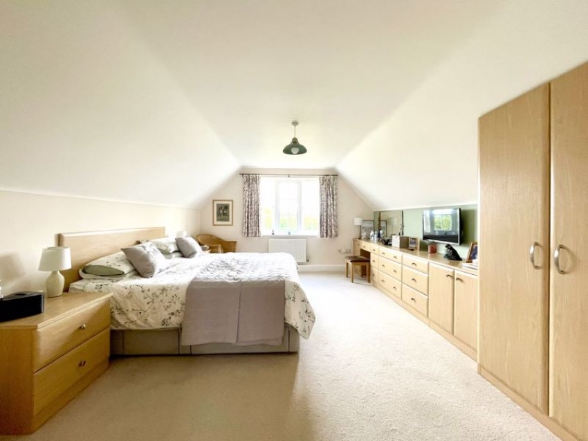 Images for Webbs Orchard, Tonbridge