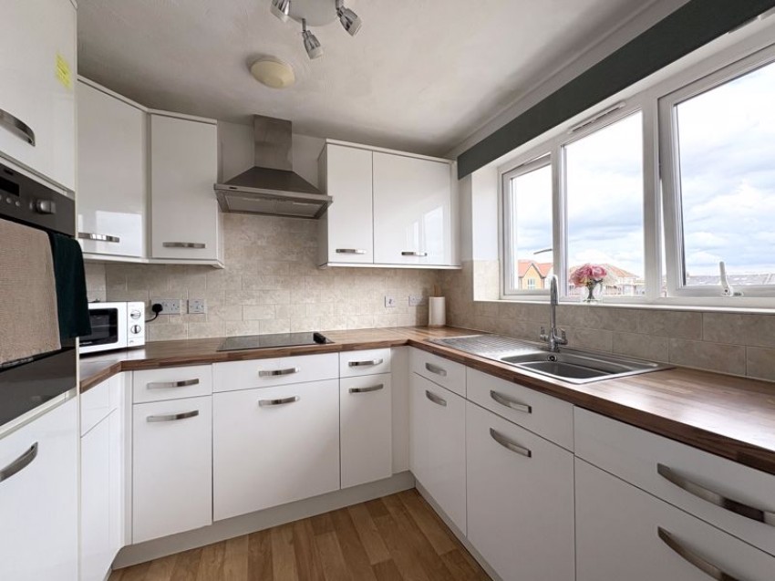 Images for Bradford Street, Tonbridge Town Centre