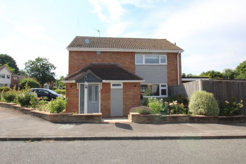 View Full Details for NO CHAIN! Silverhurst Drive, Tonbridge