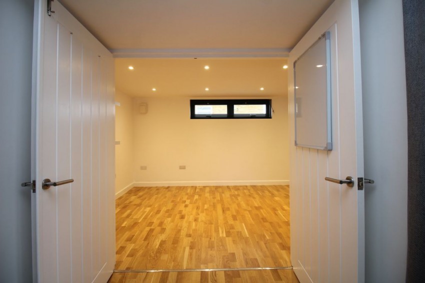 Images for Silverhurst Drive, Tonbridge