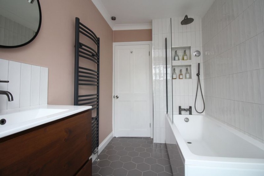 Images for Springwell Road, Tonbridge