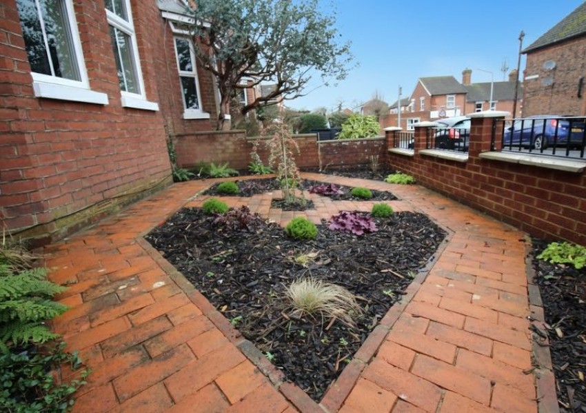 Images for Springwell Road, Tonbridge