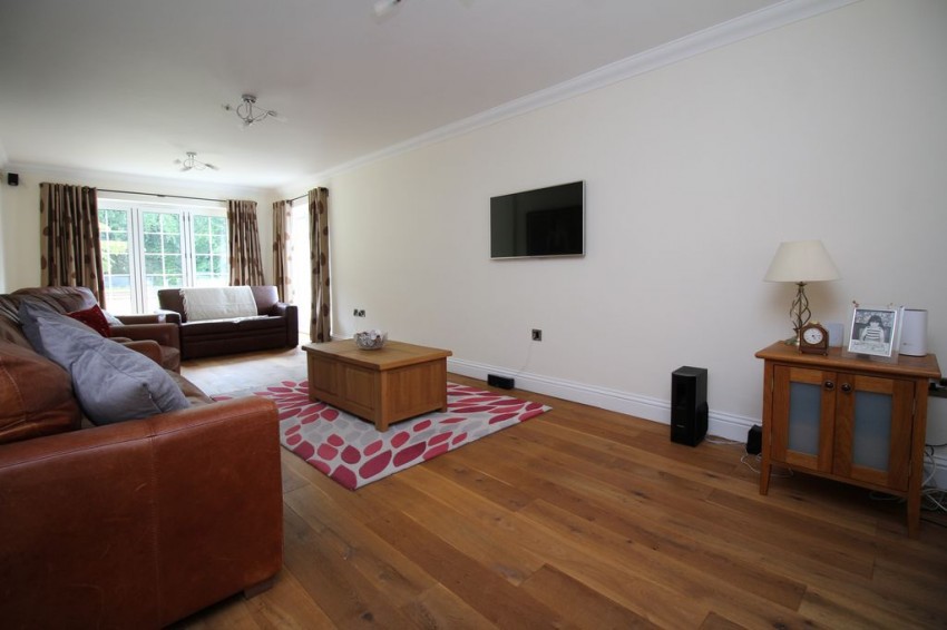 Images for Three Trees, Woodfield Avenue, Hildenborough