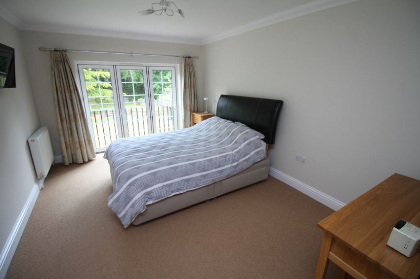 Images for Three Trees, Woodfield Avenue, Hildenborough