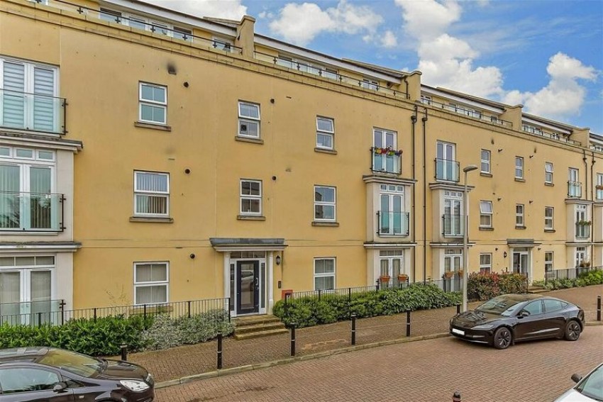 Images for Taylor Close, Tonbridge
