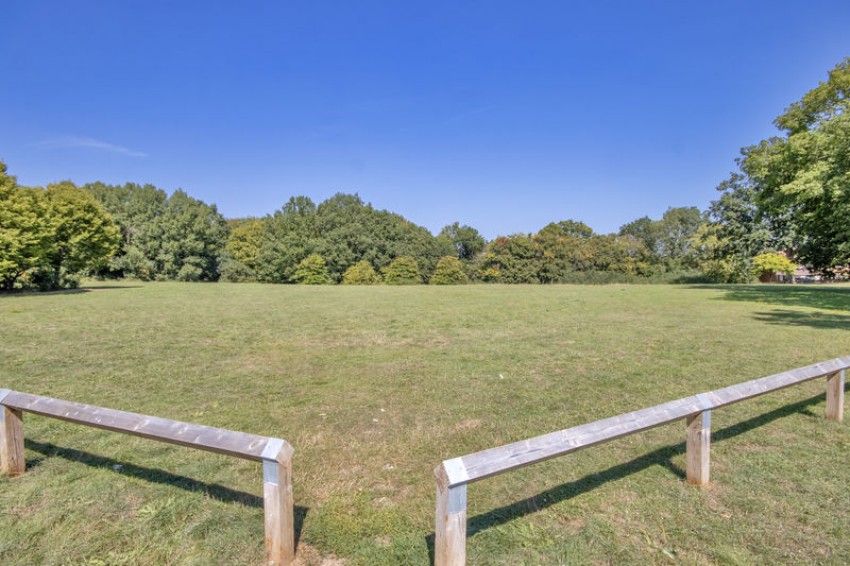 Images for Cedar Crescent, Tonbridge