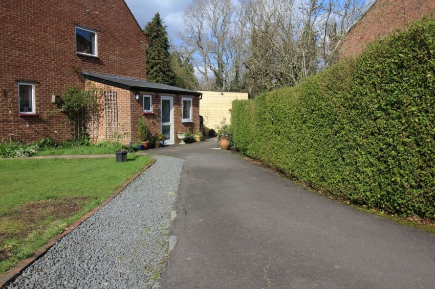 Images for Southdene, Halstead