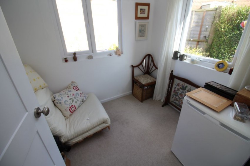 Images for Southdene, Halstead