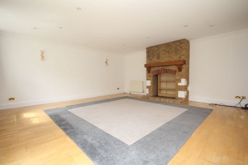 Images for Well Close, Leigh